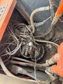 Buy Hitachi EX200-3 Used Excavator / 9 Buy Hitachi EX200-3 Used Excavator / 9