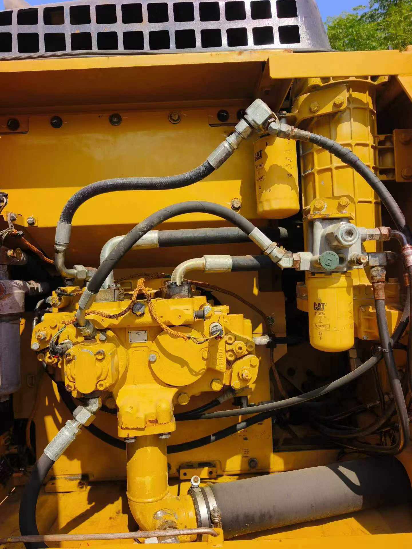 Buy Caterpillar 323D2L Used Excavator / 6