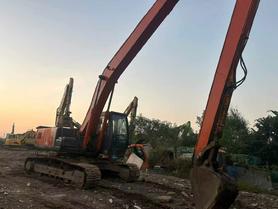 شراء حفارة Hitachi EX240-3 مستعملة / 5 شراء حفارة Hitachi EX240-3 مستعملة / 5