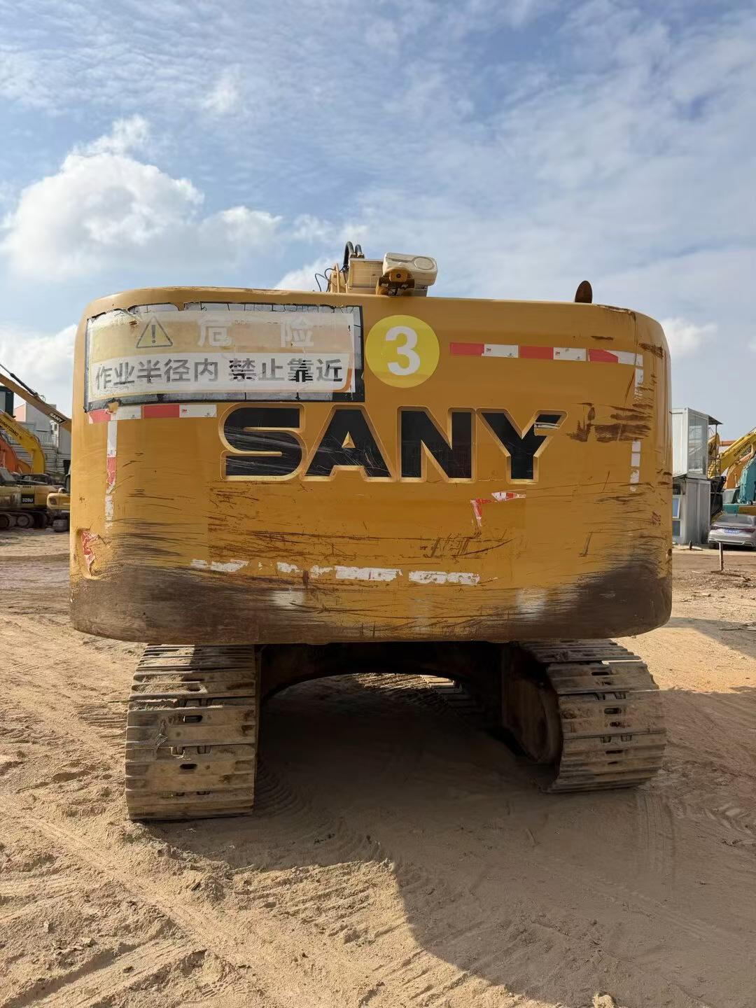 شراء حفارة Sany SY205C مستعملة / 9