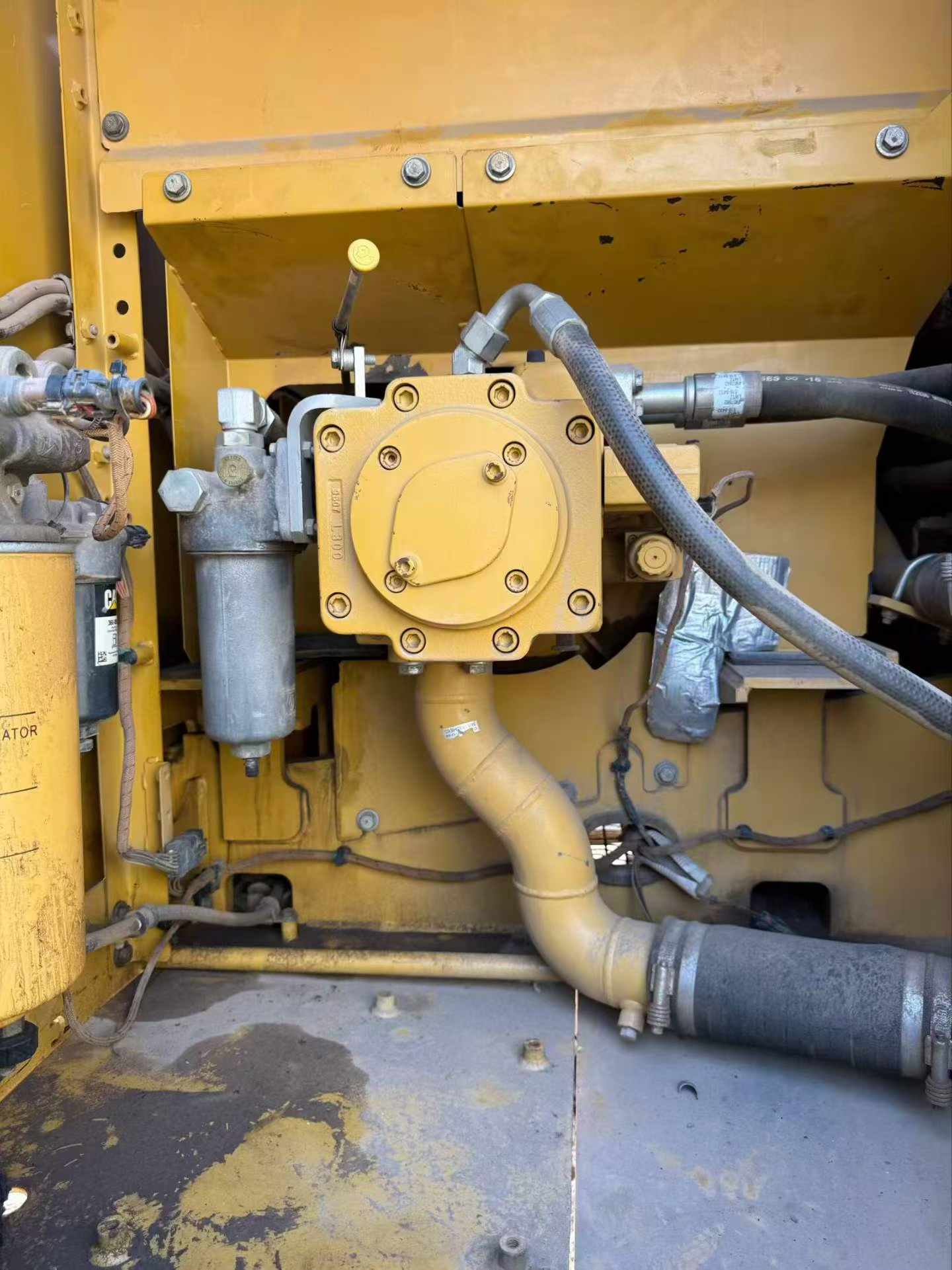 Buy Caterpillar 323 Used Excavator / 5