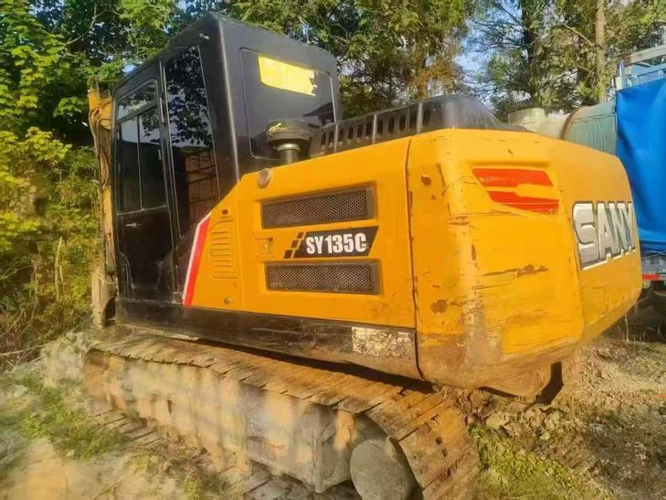 Buy Sany SY135 Used Excavator / 1