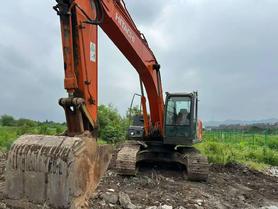 Buy Hitachi EX200-3 Used Excavator / 5 Buy Hitachi EX200-3 Used Excavator / 5