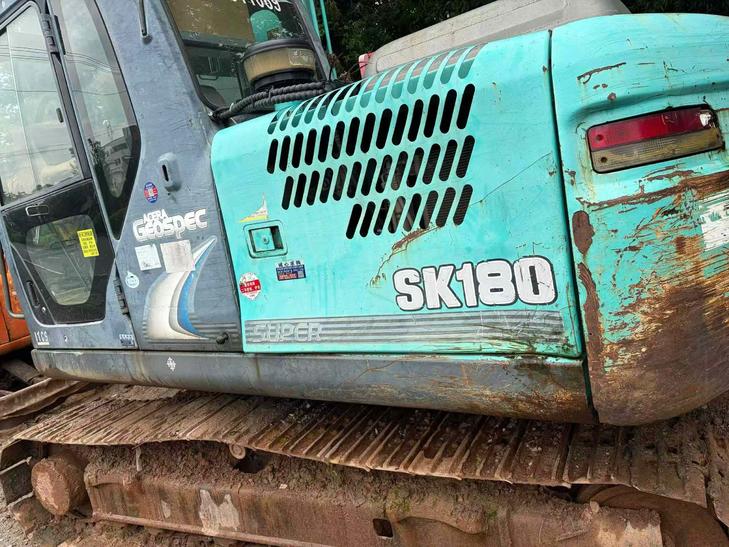 Buy Kobelco SK130 Used Excavator / 1