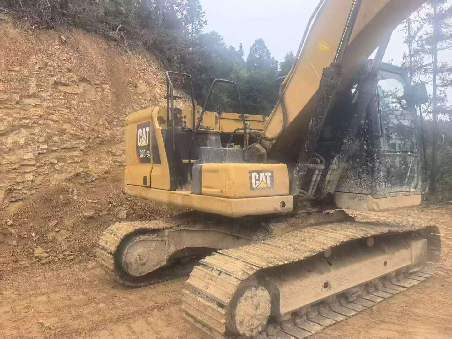 Buy Caterpillar 320A Used Excavator / 2