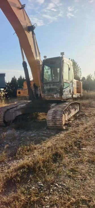Buy Hyundai R265LC-7 Used Excavator / 1
