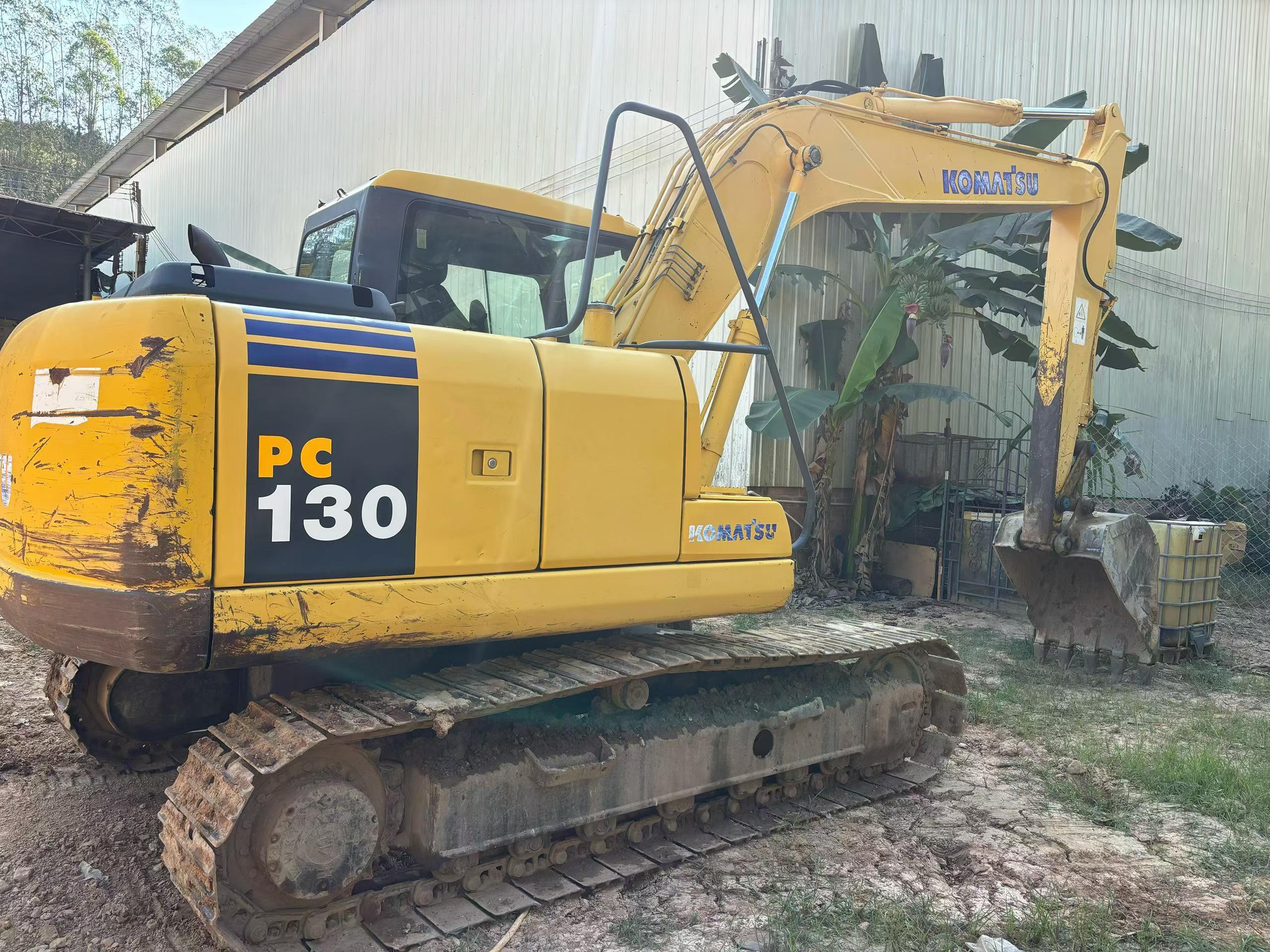 Buy Komatsu PC130-7 Used Excavator / 9