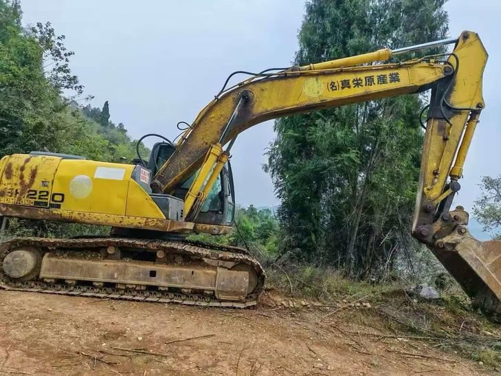 Buy Sumitomo SH200A5 Used Excavator / 1