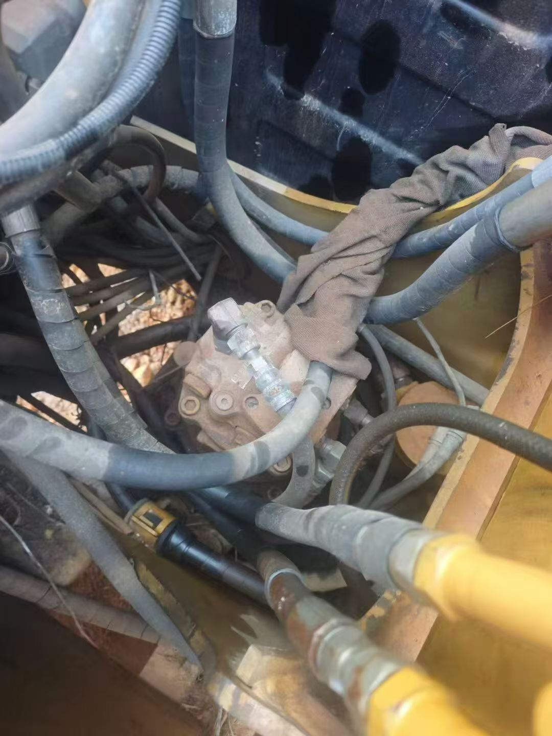 Buy Caterpillar 307B Used Excavator / 7