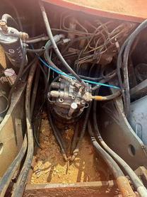 Buy Hitachi ZX200-6 Used Excavator / 5 Buy Hitachi ZX200-6 Used Excavator / 5