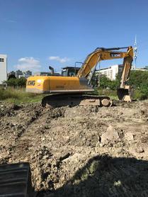Buy XCMG XE370 Used Excavator / 2 Buy XCMG XE370 Used Excavator / 2