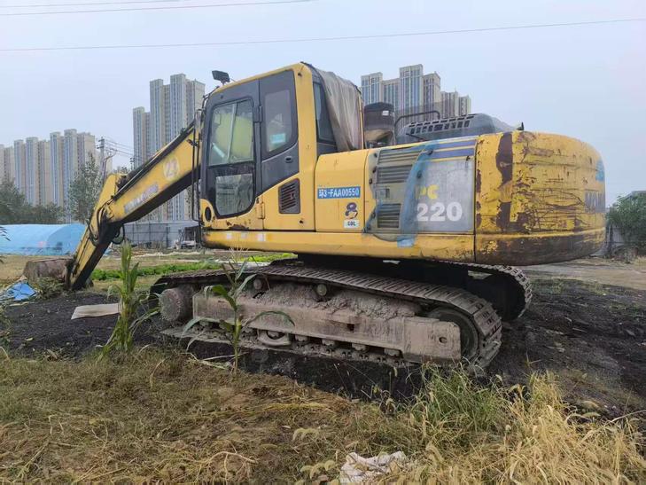 Buy Komatsu Used Excavator / 1