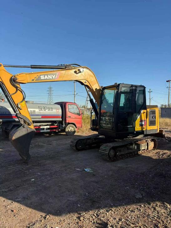 Buy Sany SY70C Used Excavator / 1