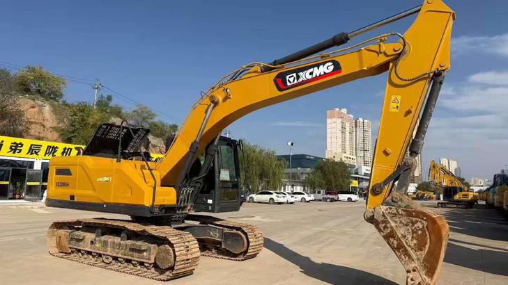 Buy XCMG XE200 Used Excavator / 1