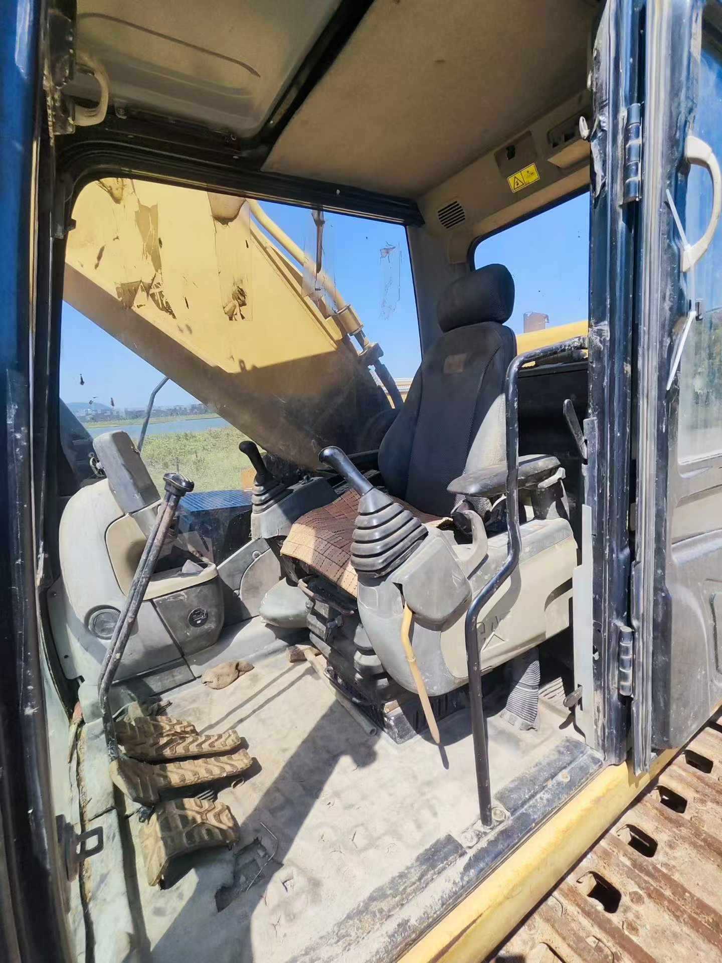 Buy Caterpillar 349E Used Excavator / 6