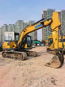 Buy XCMG XE135D Used Excavator / 3 Buy XCMG XE135D Used Excavator / 3