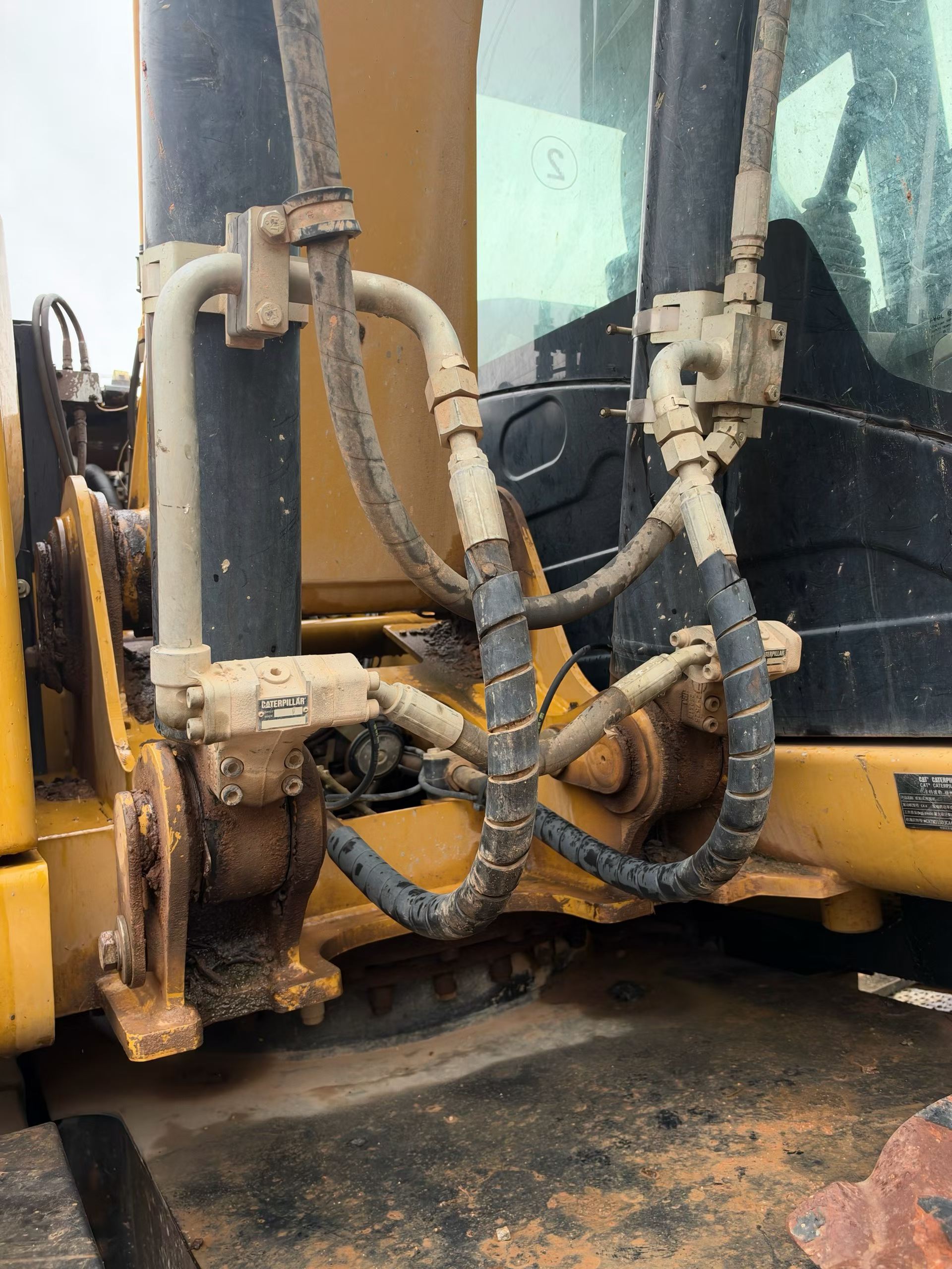 Buy Caterpillar M315 Used Excavator / 8
