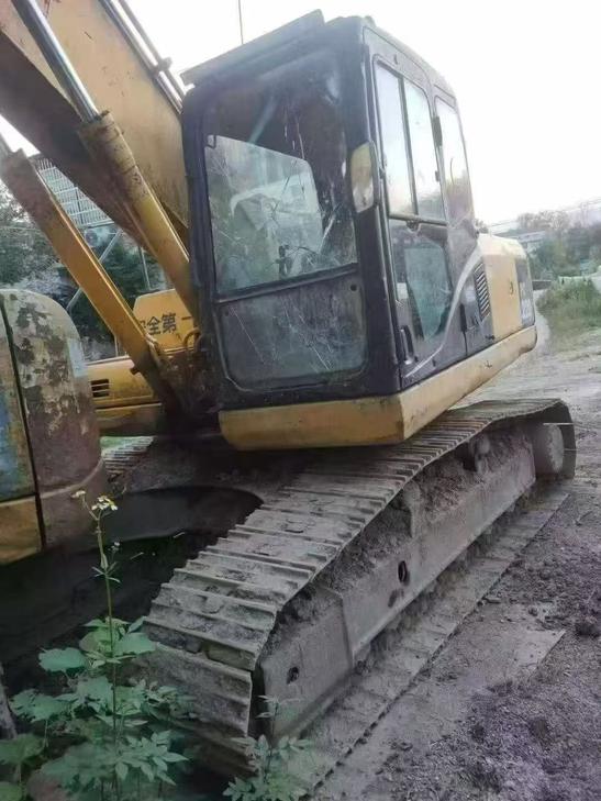 Buy Komatsu Used Excavator / 1