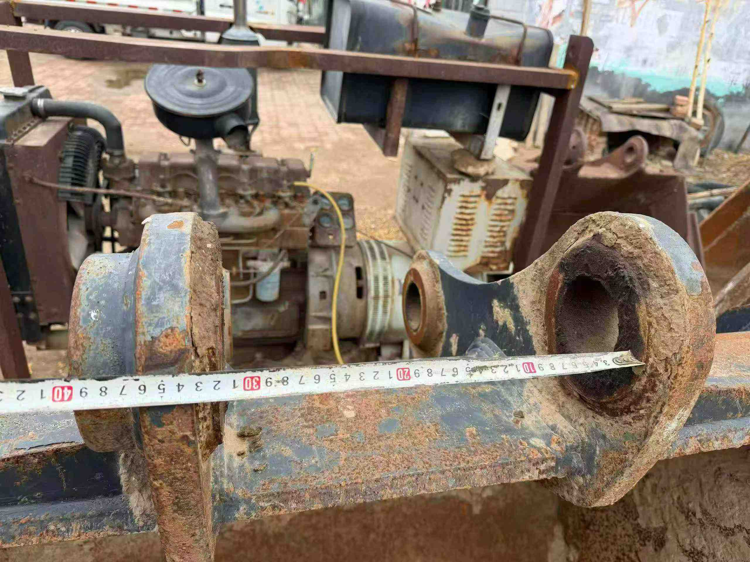 شراء حفارة Caterpillar 323 مستعملة / 8