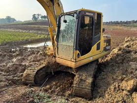 Buy Komatsu PC130 Used Excavator / 8 Buy Komatsu PC130 Used Excavator / 8