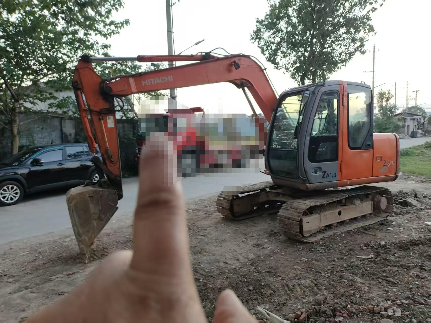 Buy Hitachi EX70 Used Excavator / 2