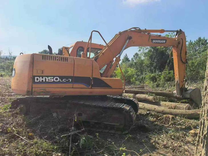 Buy Doosan DH150 Used Excavator / 1