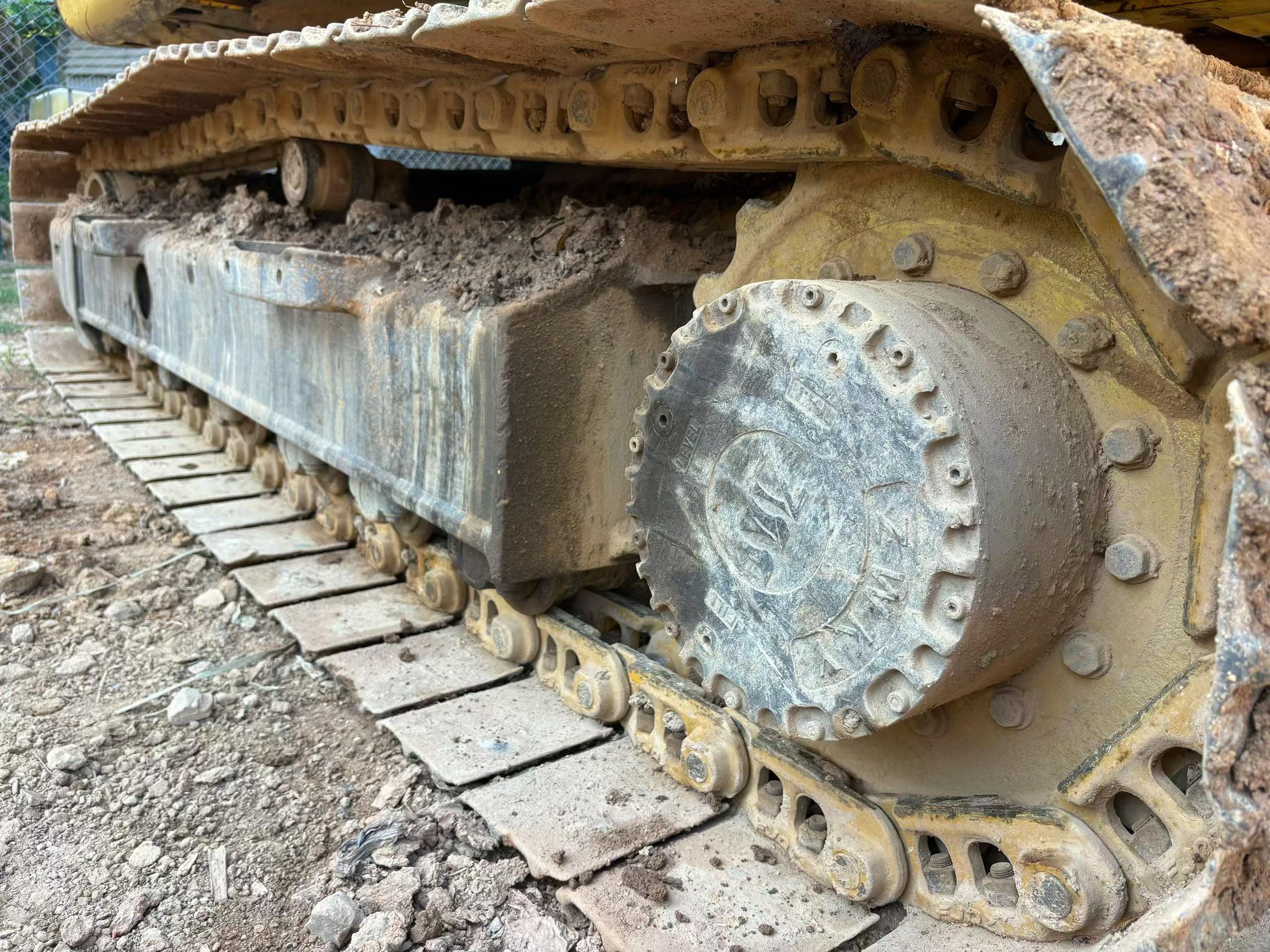 Buy Komatsu PC130-7 Used Excavator / 6