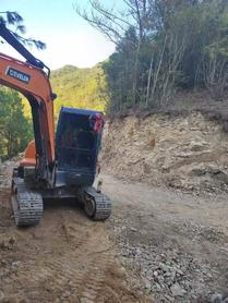 Buy Doosan DH60 Used Excavator / 8 Buy Doosan DH60 Used Excavator / 8