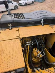 Buy Caterpillar 320D Used Excavator / 3 Buy Caterpillar 320D Used Excavator / 3