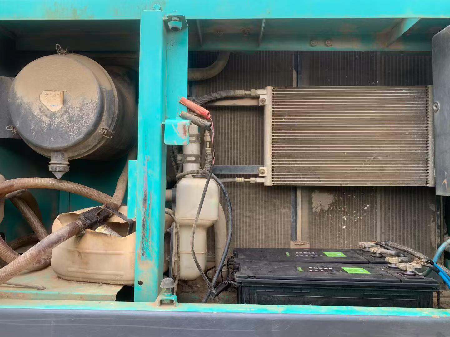 Buy Kobelco SK260 Used Excavator / 6