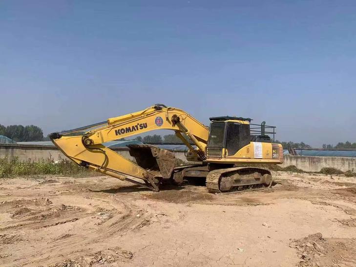 Buy Komatsu Used Excavator / 1