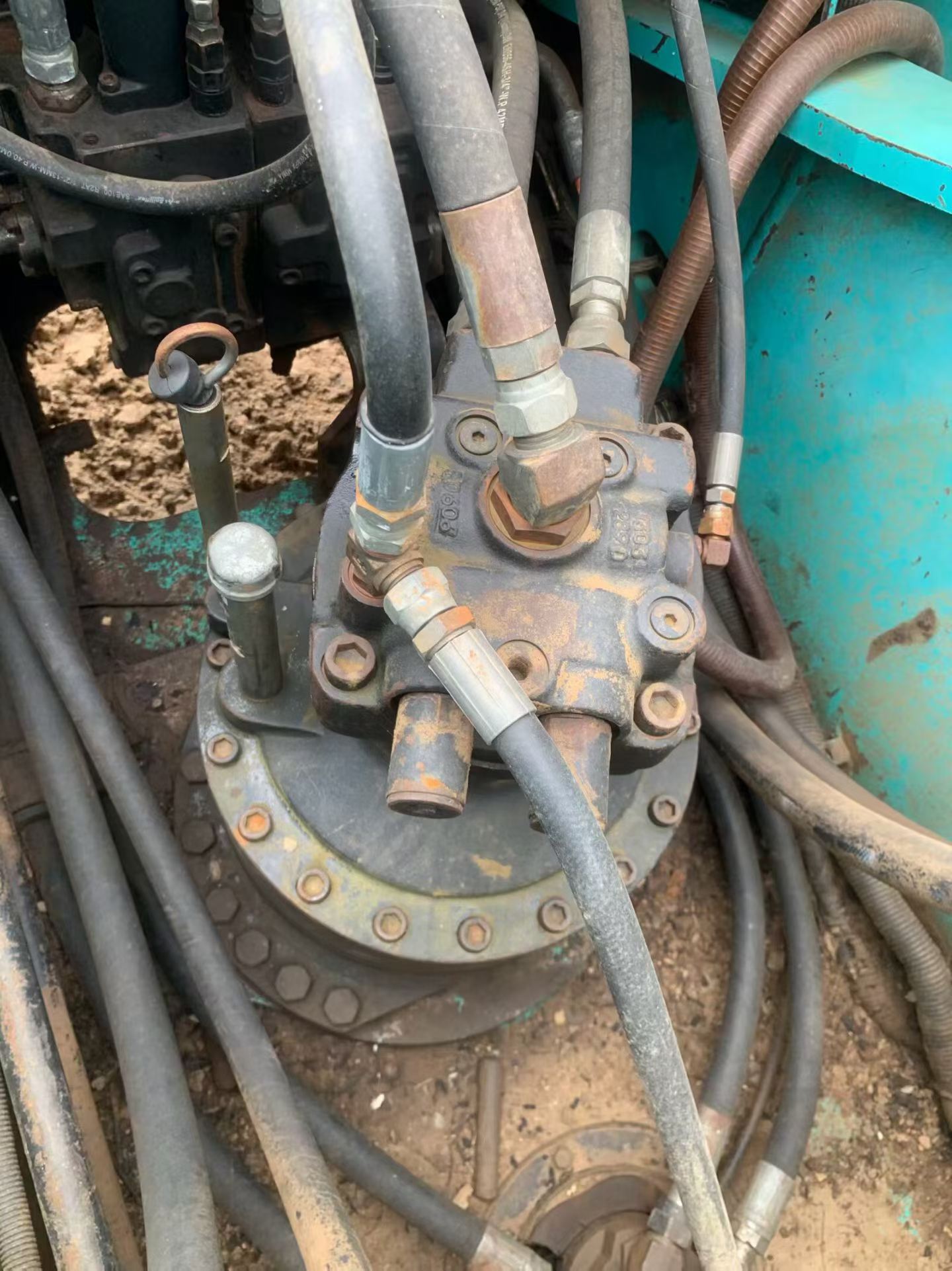 Buy Kobelco SK260 Used Excavator / 9