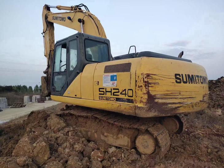 Buy Sumitomo SH210-5 Used Excavator / 1