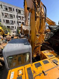 Buy Kato HD820V Used Excavator / 3 Buy Kato HD820V Used Excavator / 3