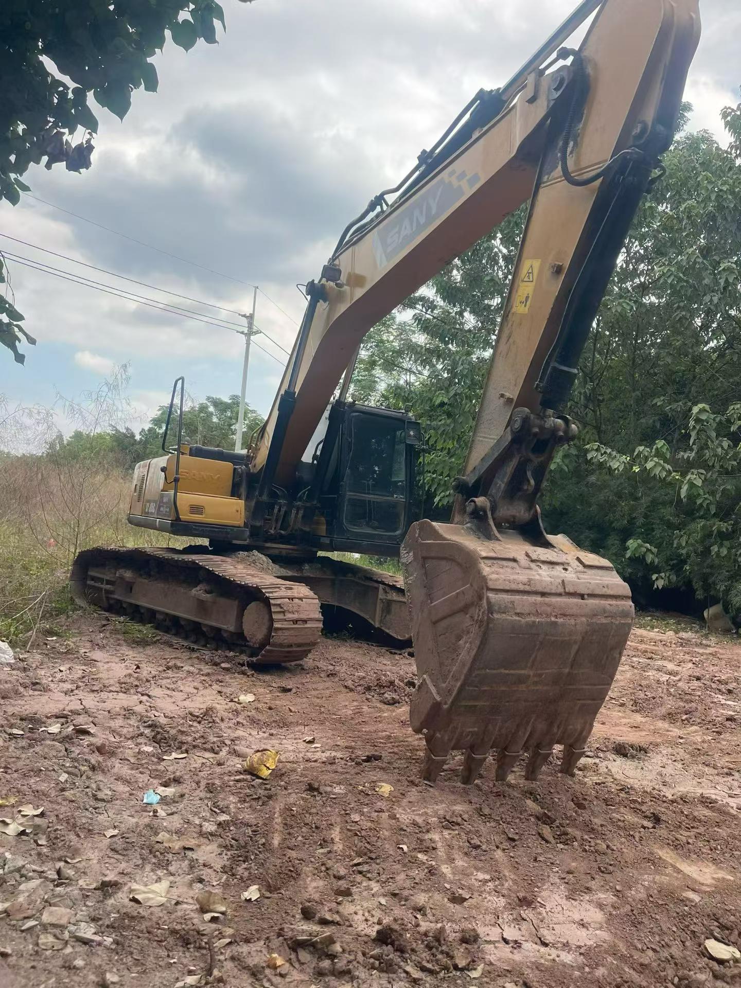 Buy Sany SY205C Used Excavator / 4