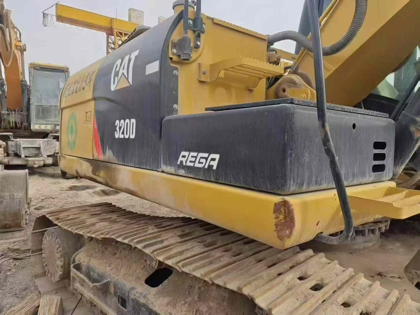 Buy Caterpillar 320D Used Excavator / 4