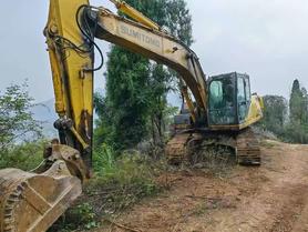 Buy Sumitomo SH200A5 Used Excavator / 4 Buy Sumitomo SH200A5 Used Excavator / 4