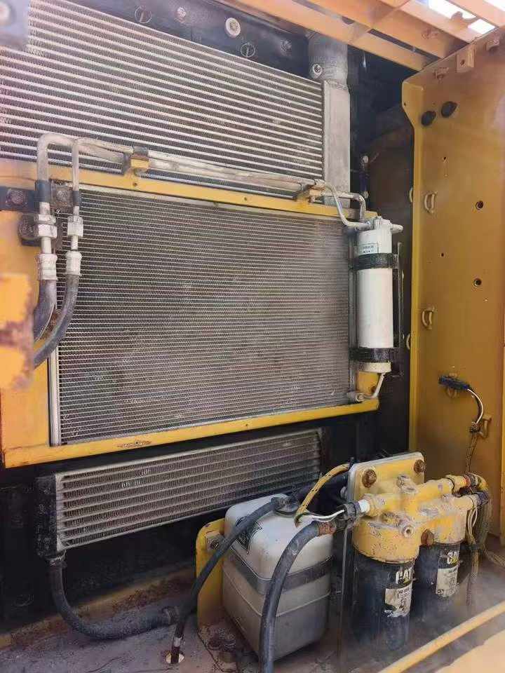 Buy Caterpillar 323D2L Used Excavator / 3