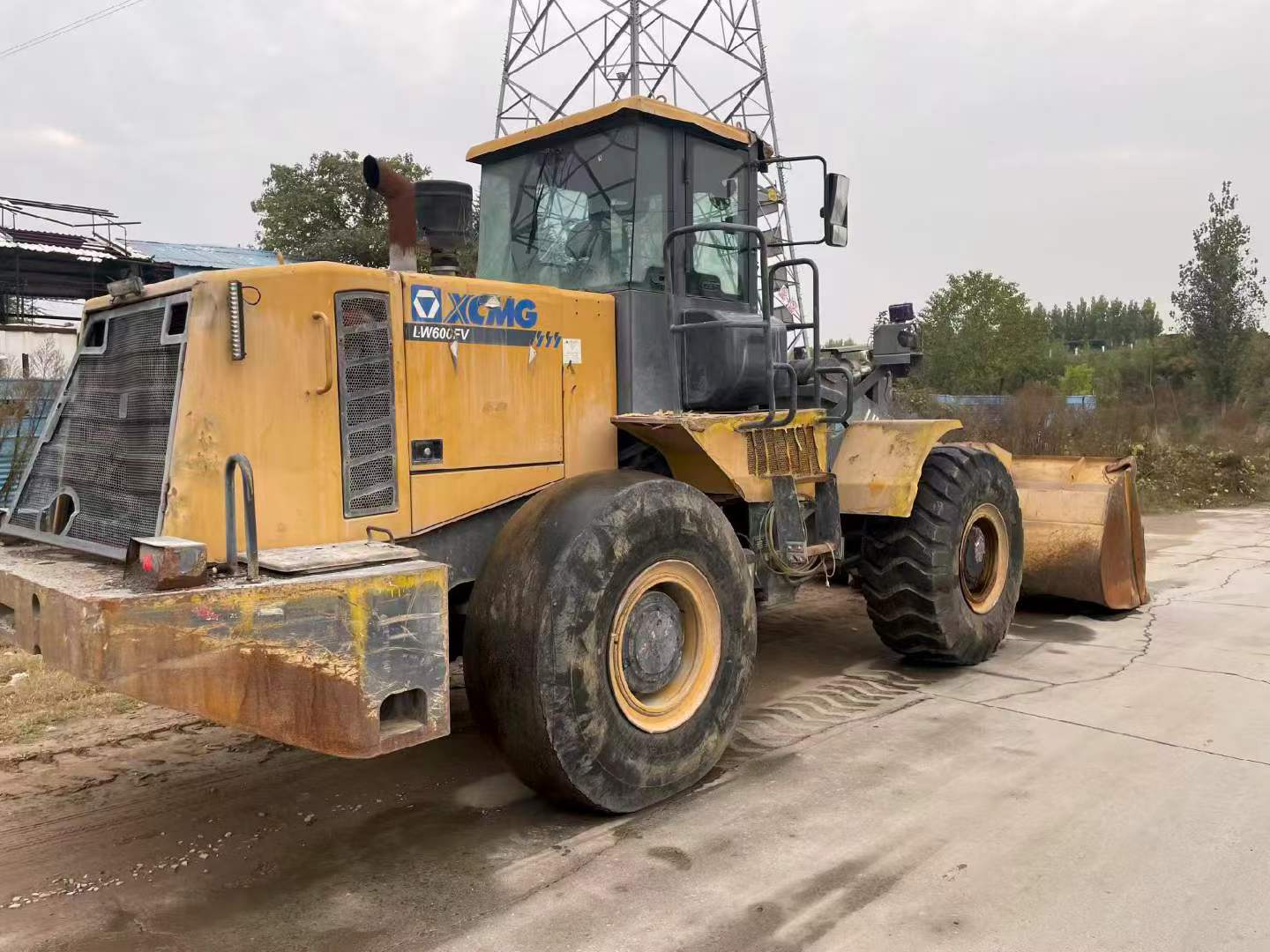 Buy XCMG LW600FV Used Loader / 3