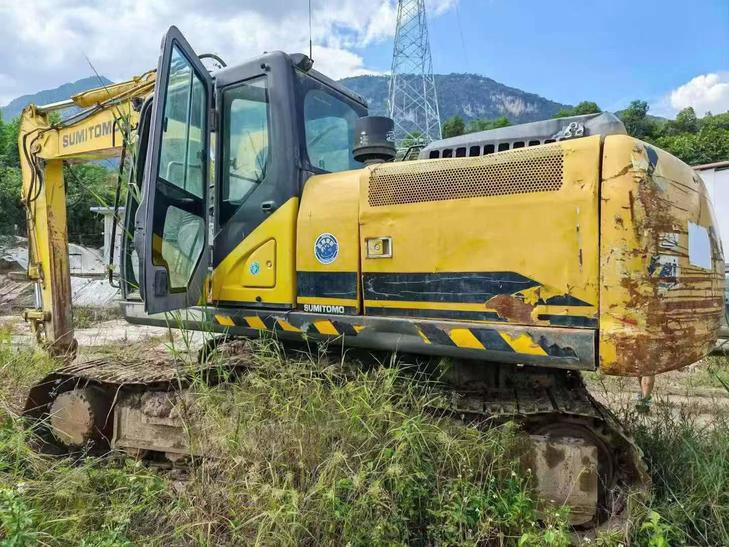 Buy Sumitomo SH210-5 Used Excavator / 1