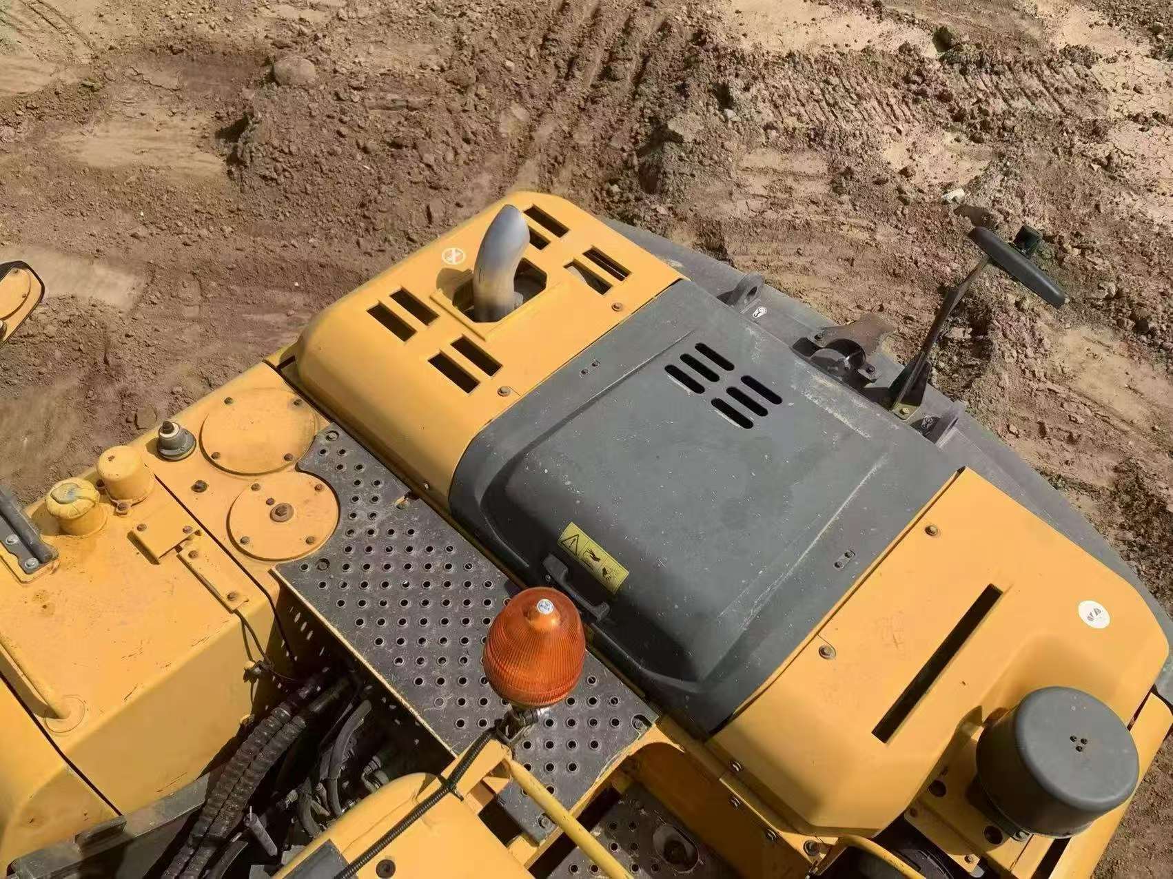 شراء حفارة Volvo EC170D مستعملة / 5