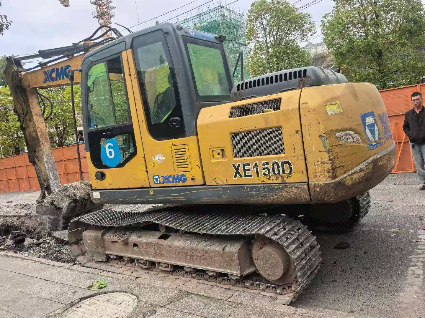 Buy XCMG XE135B Used Excavator / 6