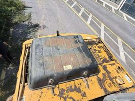 Buy Kato HD820V Used Excavator / 4 Buy Kato HD820V Used Excavator / 4