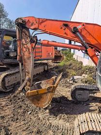 Buy Hitachi EX130 Used Excavator / 3 Buy Hitachi EX130 Used Excavator / 3
