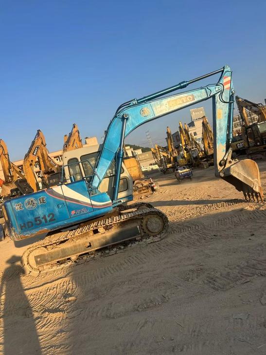 Buy Kato HD510 Used Excavator / 1
