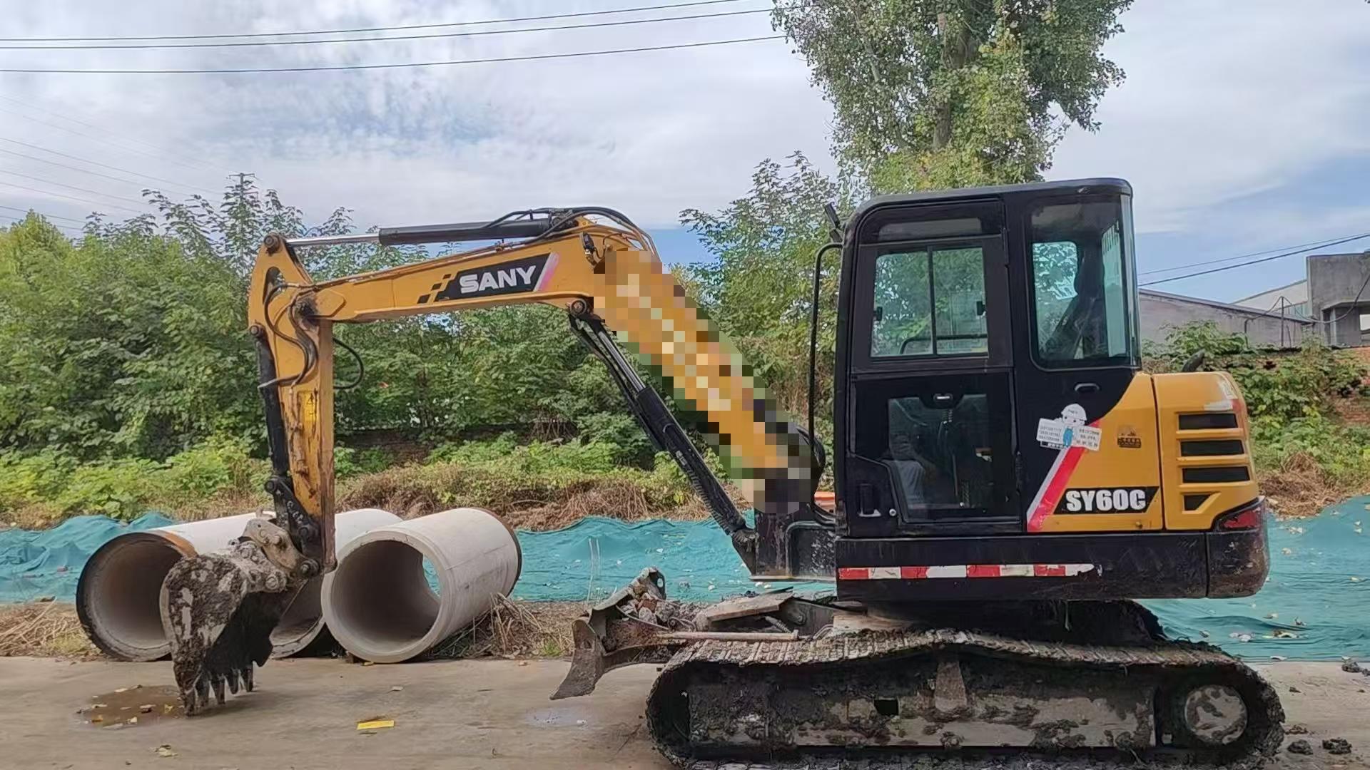 Buy Sany SY60 Used Excavator / 3