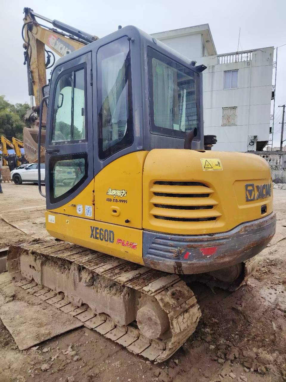 شراء حفارة XCMG XE60 مستعملة / 3