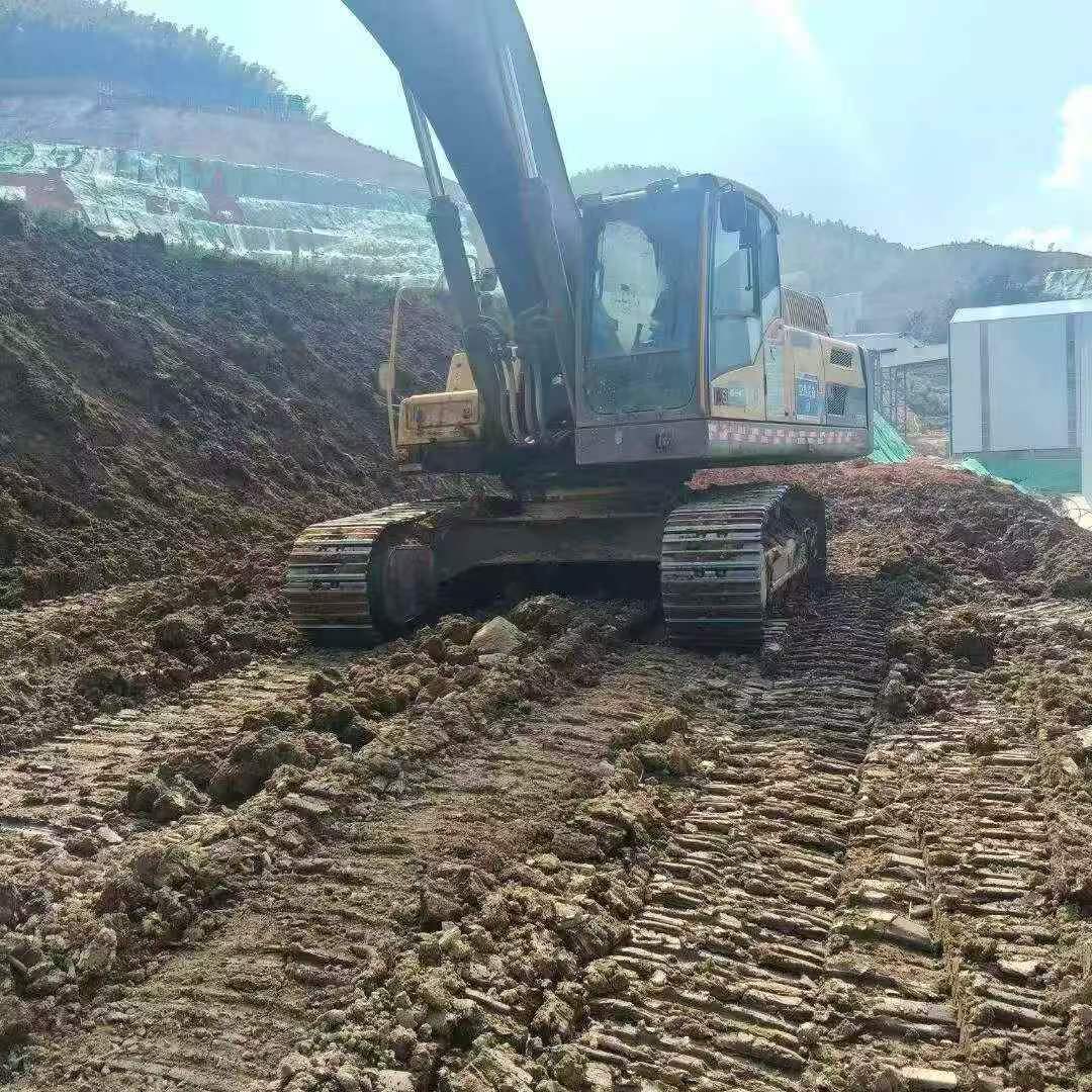 Buy Volvo L350F Used Excavator / 8