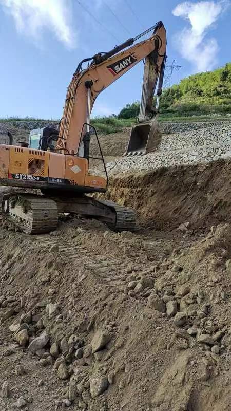 Buy Sany SY215C-8 Used Excavator / 2
