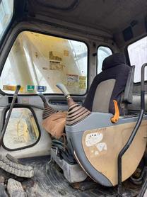 Buy Sumitomo SH200-3 Used Excavator / 7 Buy Sumitomo SH200-3 Used Excavator / 7